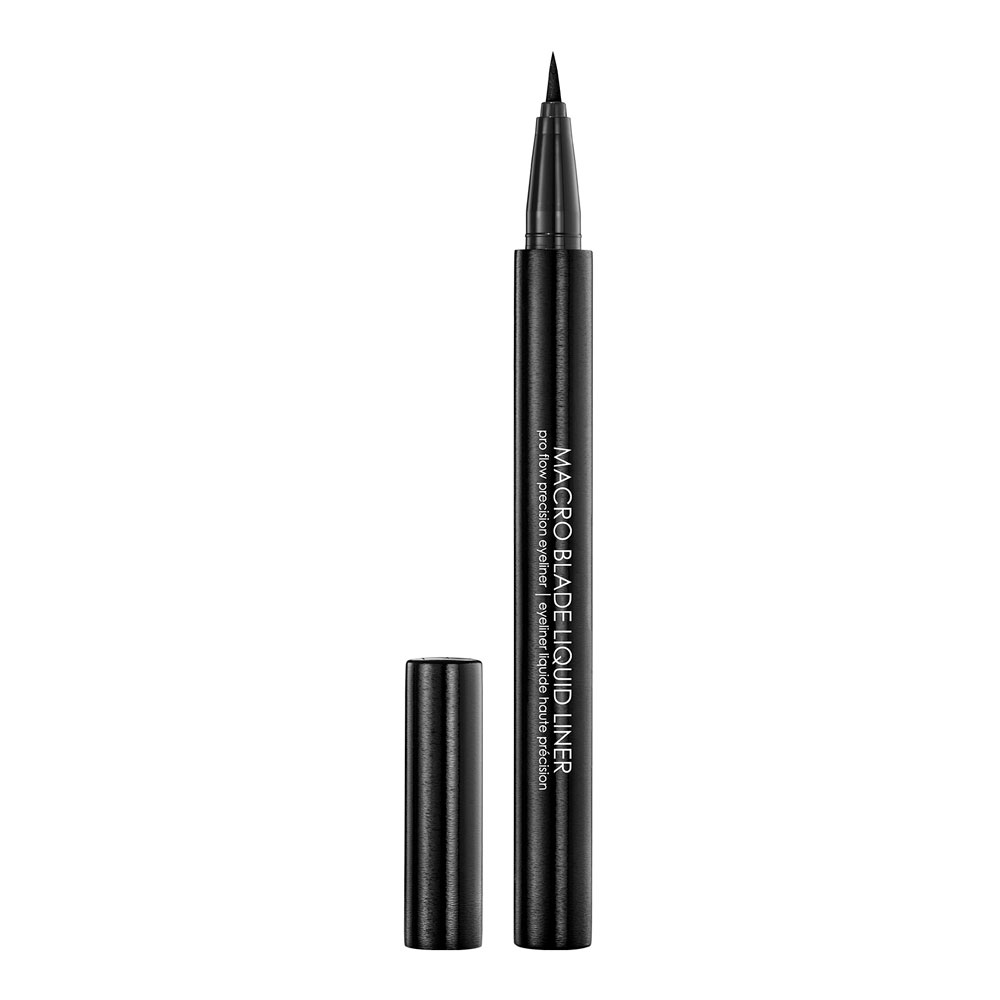 Macro Blade Liquid Liner